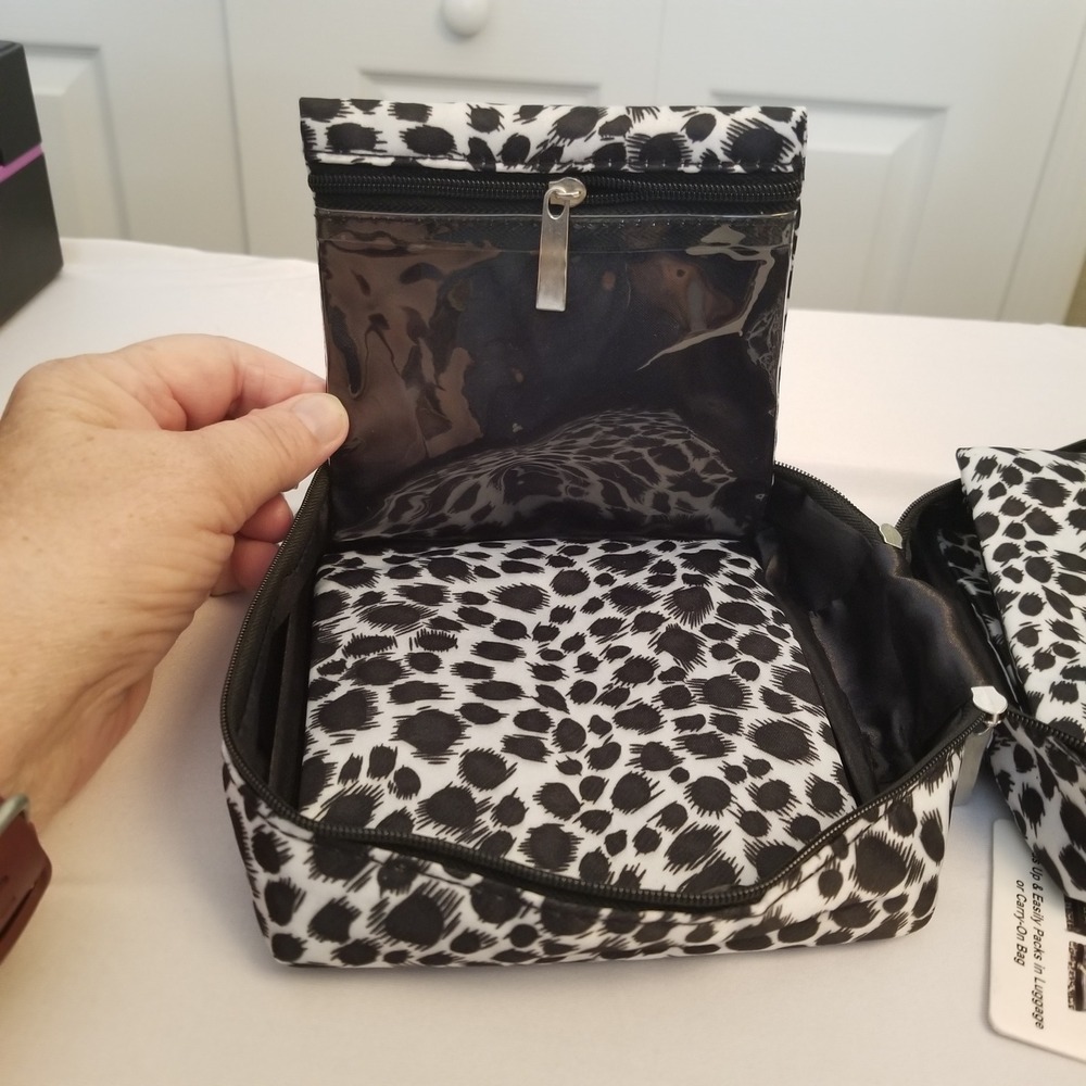Cruise Club Travel Jewelry Cosmetic Case Black White Leopard Print 5x5x2.5
